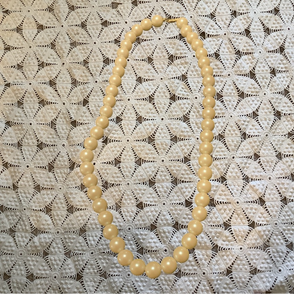 VTG Faux Pearl Necklace